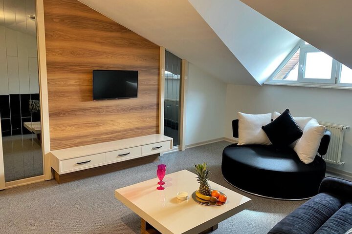 Room 20 of 53