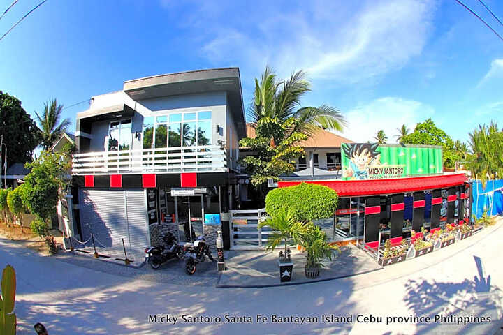 Micky Santoro Hotel and Restaurant