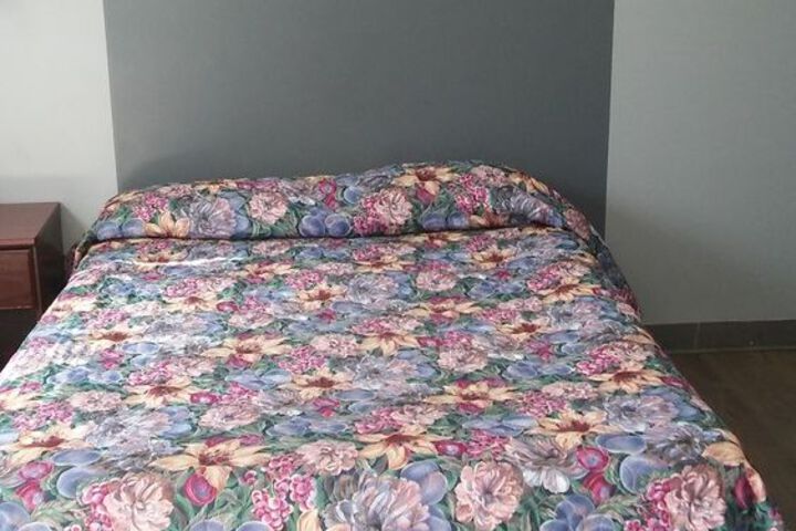 Room 9 of 15