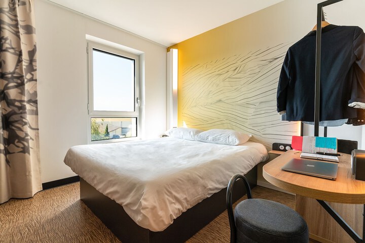 Room 34 of 67
