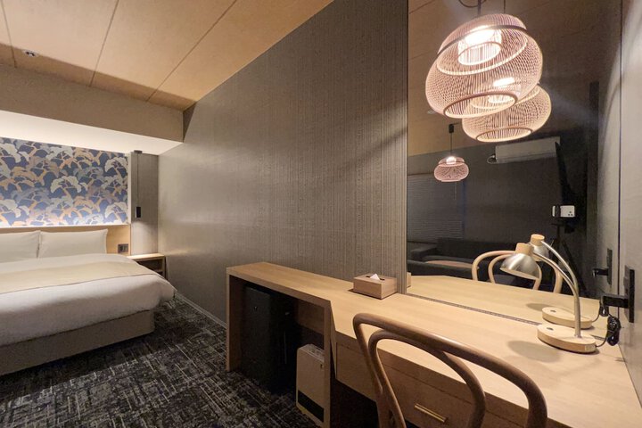 Room 20 of 74