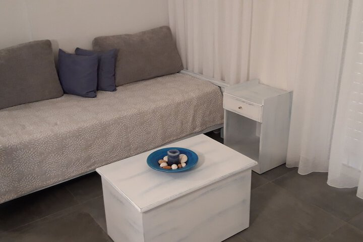 Room 104 of 172