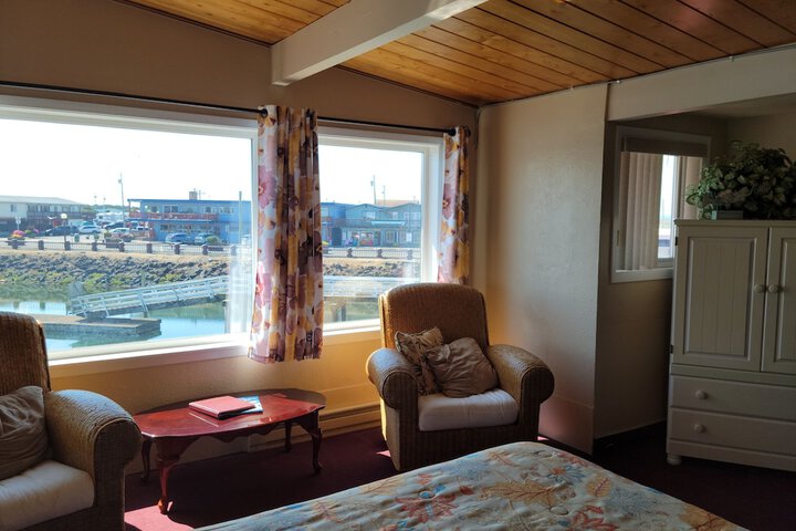 Room 25 of 120