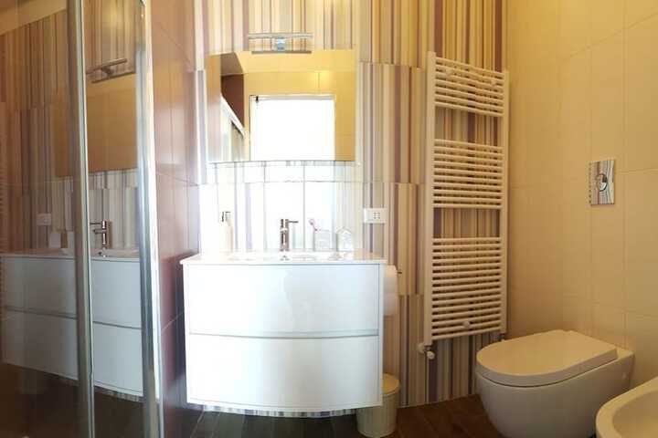 Room 14 of 19
