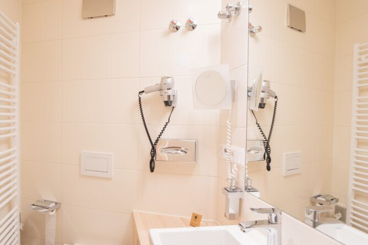Clean Restrooms