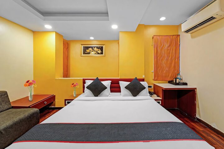 Room 14 of 22