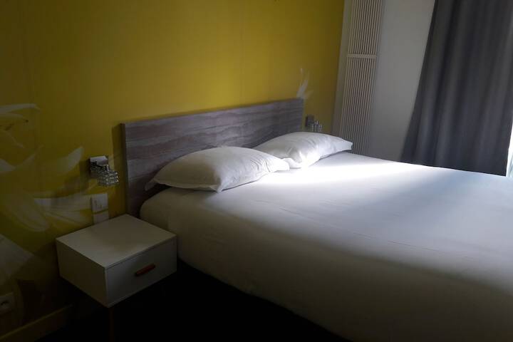 Room 4 of 26
