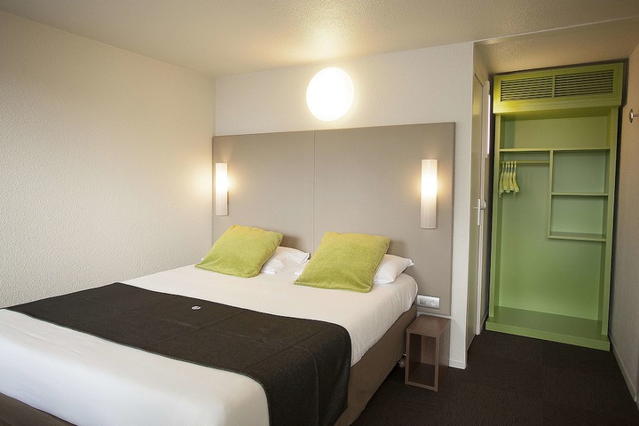 Room 10 of 39