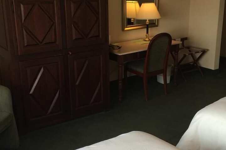 Room 4 of 24