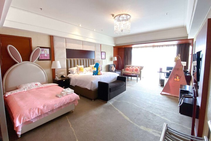 Room 14 of 85