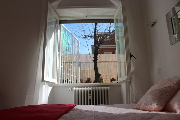 Room 12 of 40