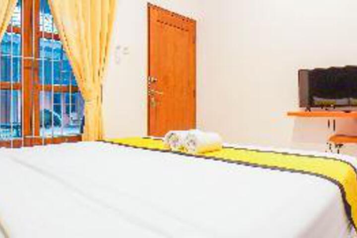 Room 28 of 28