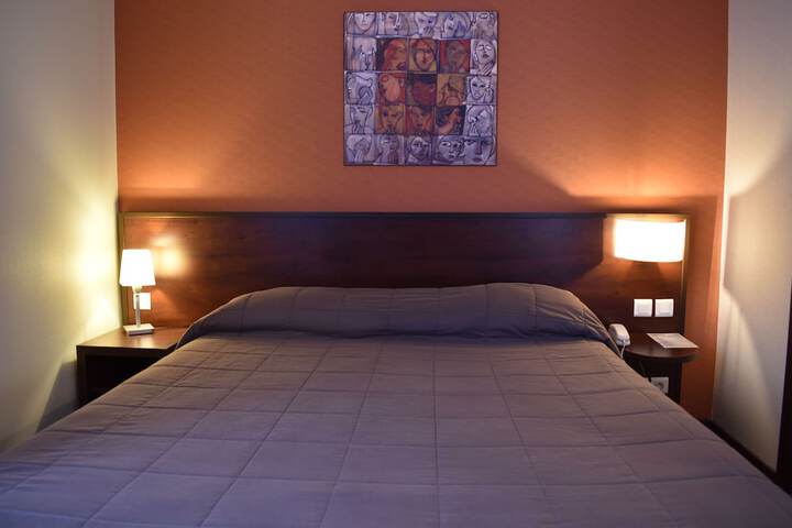 Room 9 of 31