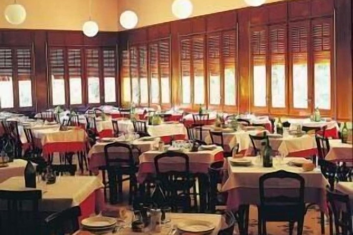Dining Photos