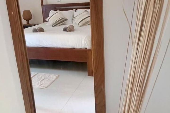 Room 8 of 36