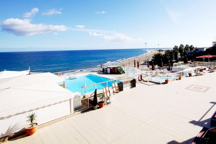 Sundeck 23 of 27
