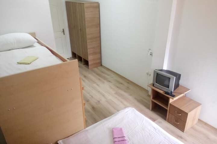 Room 9 of 58