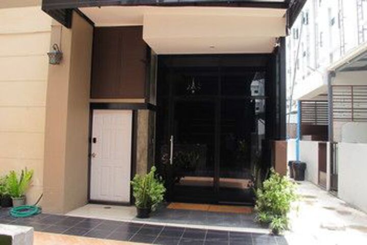 Hotel 8 of 32