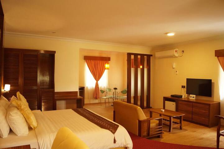 Room 13 of 51