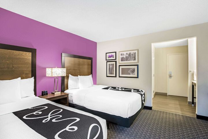 2 Double Beds (5 of 19)