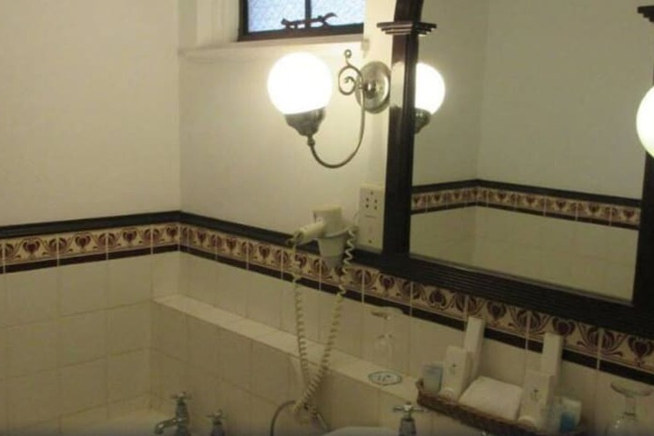Bath Photo