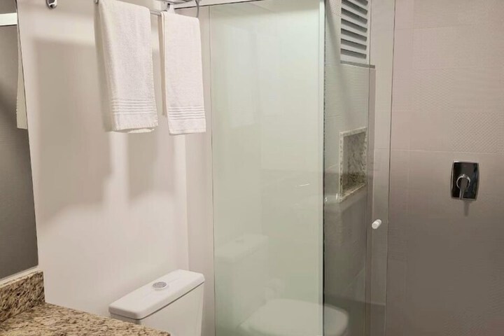 Room 10 of 21