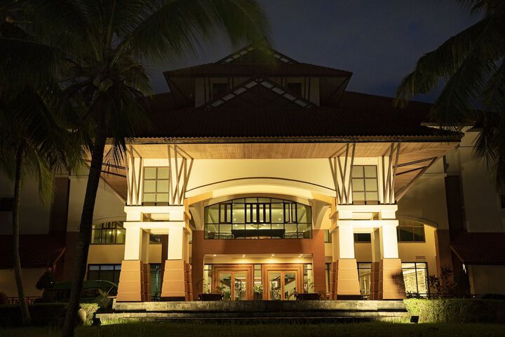 Hotel 125 of 130