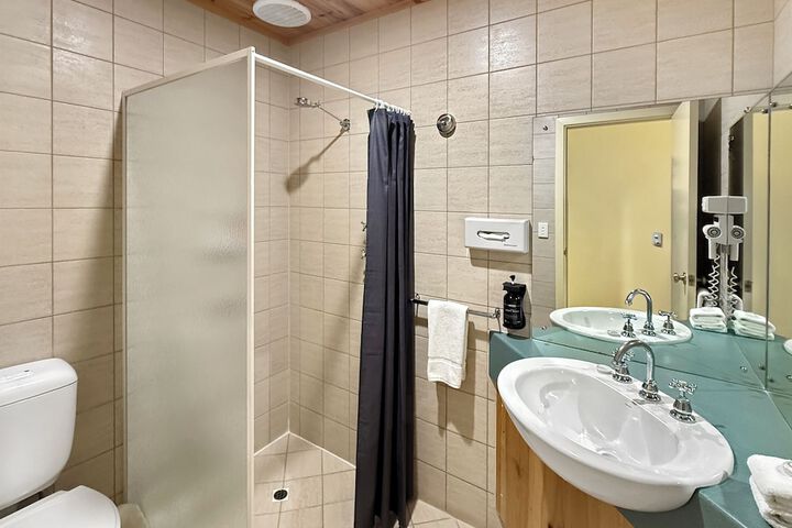 Room 20 of 42