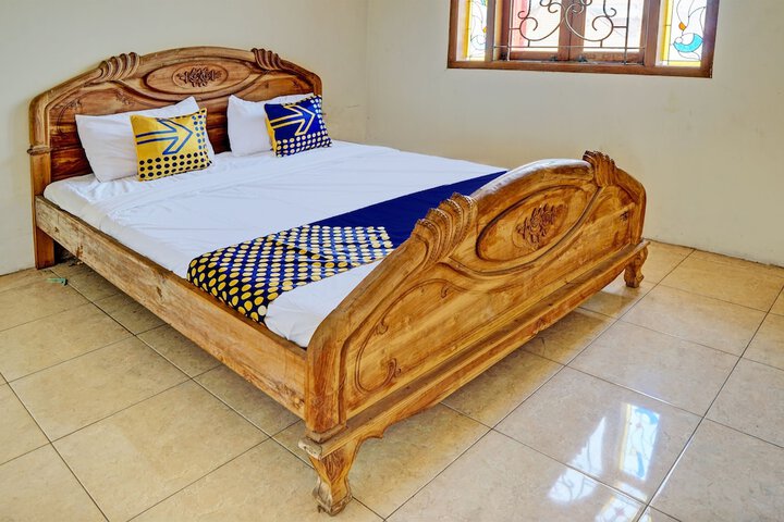 SPOT ON 93144 Homestay H. Syarif Syariah - Bandar Gresik 2