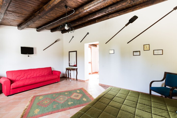 Room 12 of 38