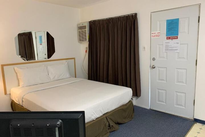 Room 16 of 99