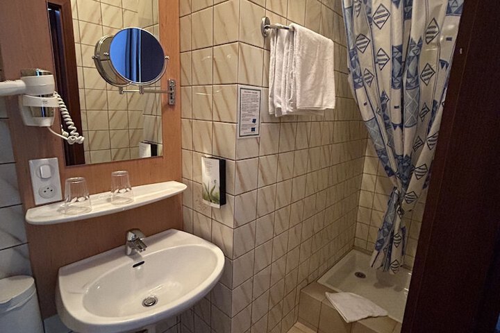 Room 19 of 55