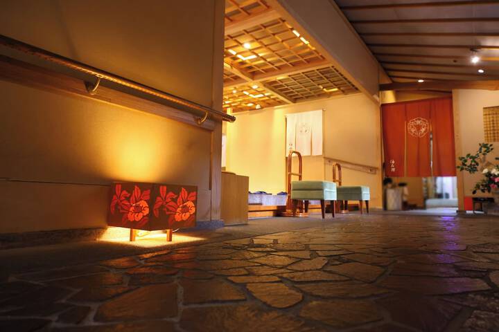 Hotel 3 of 214