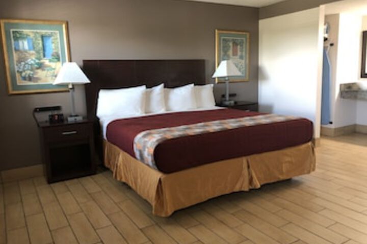 Room 19 of 114