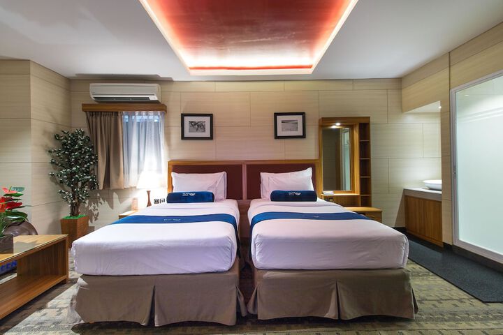 Room 14 of 48