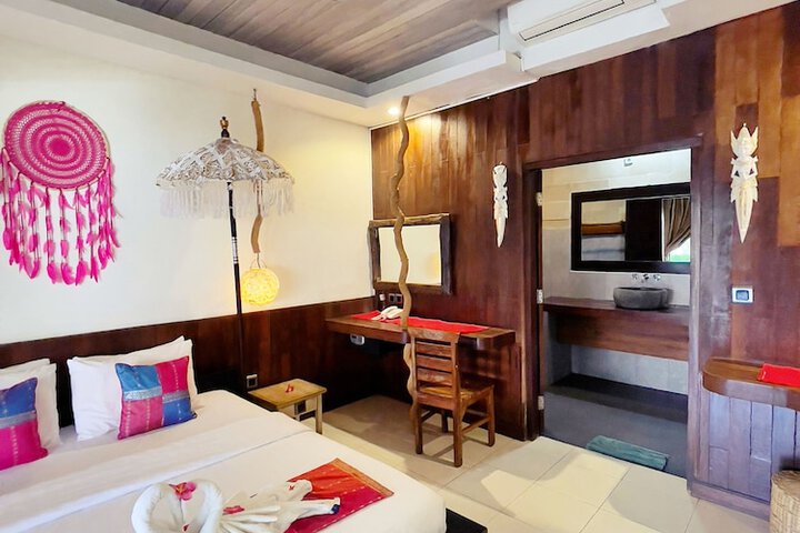 Room 40 of 82