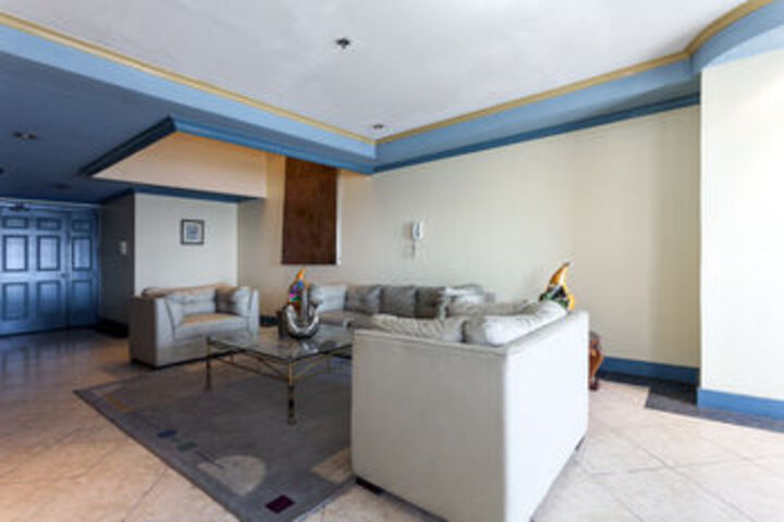 Room 21 of 25