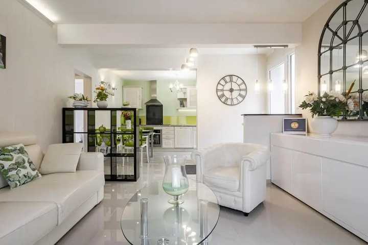 Enticing Holiday Home in Tulle With Garden