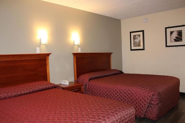 Room 17 of 39