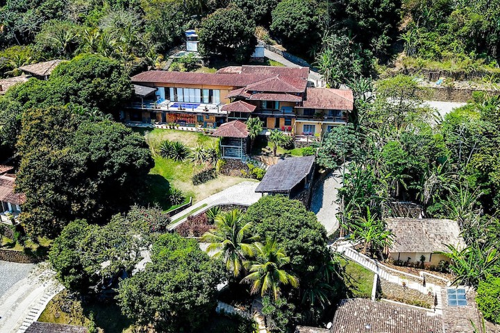 Hotel Boutique Ananas in Ilhabela