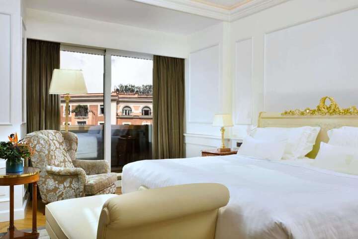 Room 36 of 114