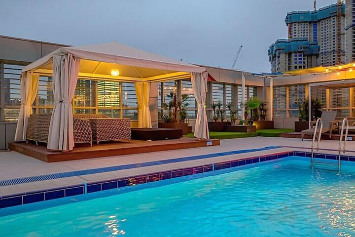 Pool 84 of 90