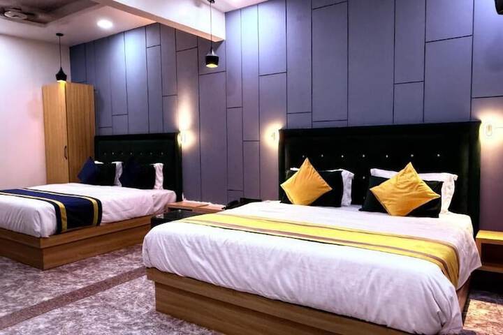 Room 5 of 24
