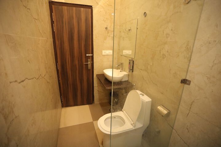Room 85 of 109