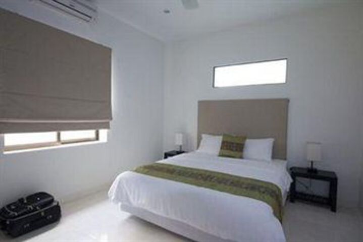 Room 17 of 26
