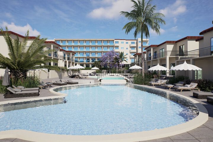 Pool Hotel