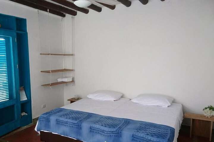 Room 13 of 69