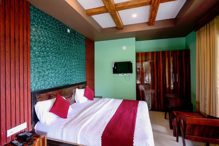 Room 10 of 77