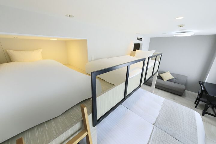 Room 30 of 72
