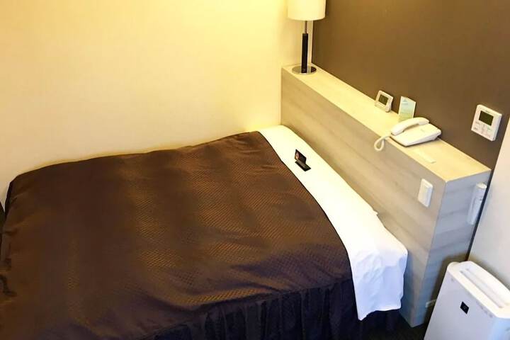 Room 3 of 35